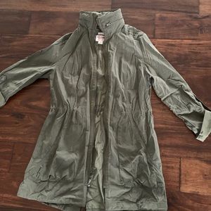 Women’s utility jacket in army green